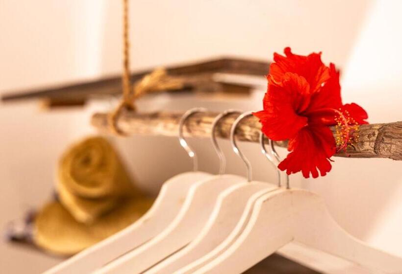 اتاق استاندارد با چشم‌انداز استخر, Kupaga Villas Boutique Hotel   Adults Only