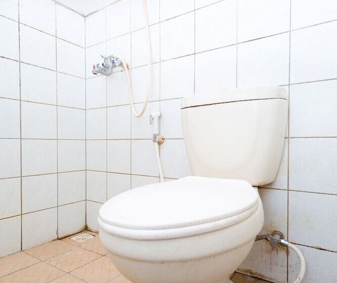 Семейный Номер, Reddoorz @ Supratman Street