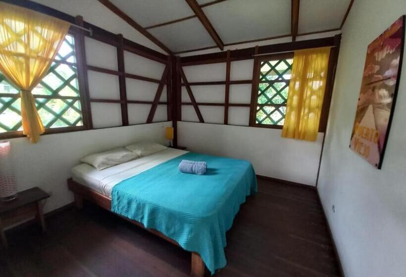 스탠다드 룸 공동 욕실, Pagalù Hostel
