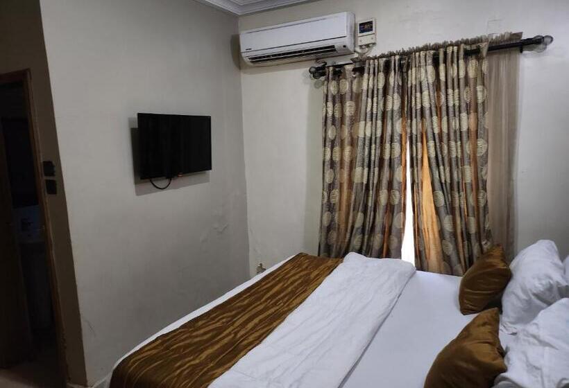 اتاق اکونومی, Nue Crest Hotels & Suites