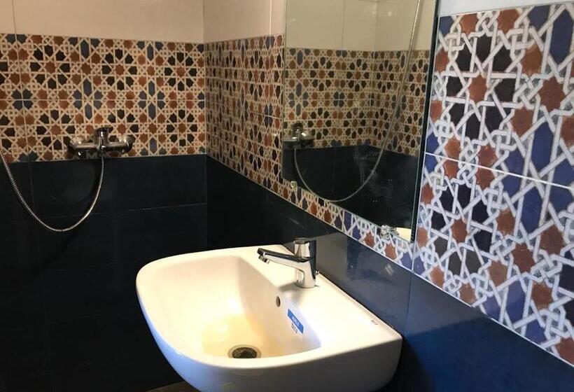 Номер Стандарт, Maison D Hôtes Tinwitchi