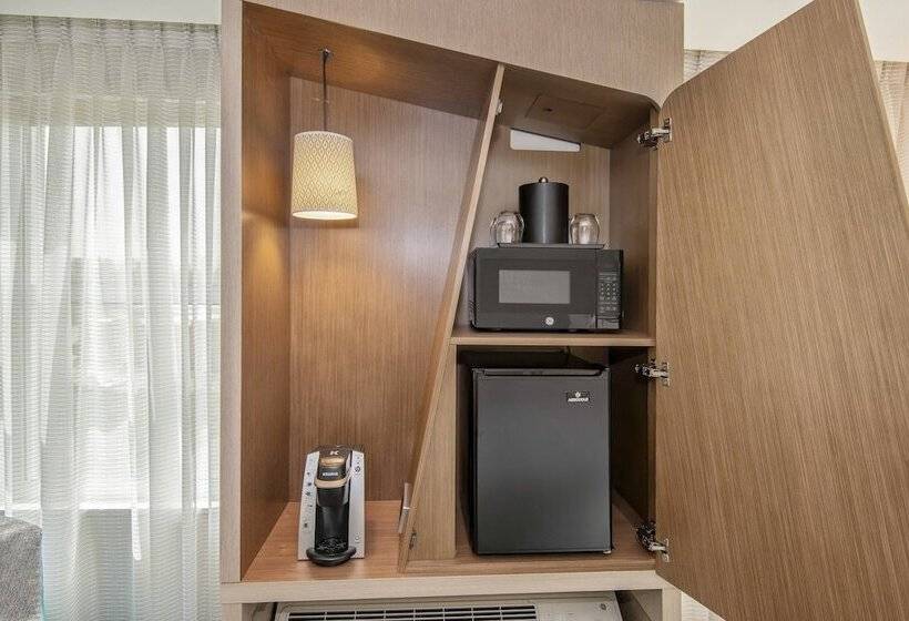 Люкс, Courtyard By Marriott Raleigh Cary/parkside Town Commons