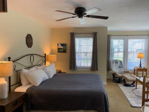 Номер Deluxe Кровать Кинг, Cedar Court Inn