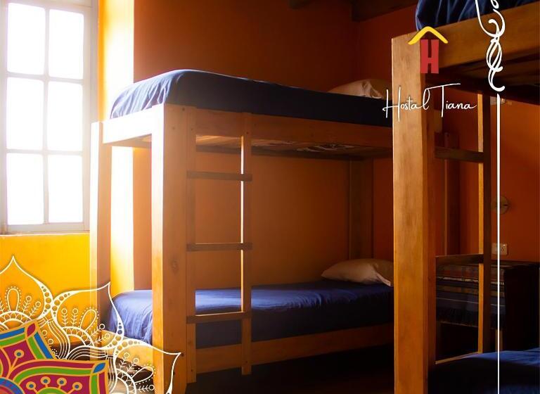 تختخواب در اتاق مشترک, Hostal Café Tiana