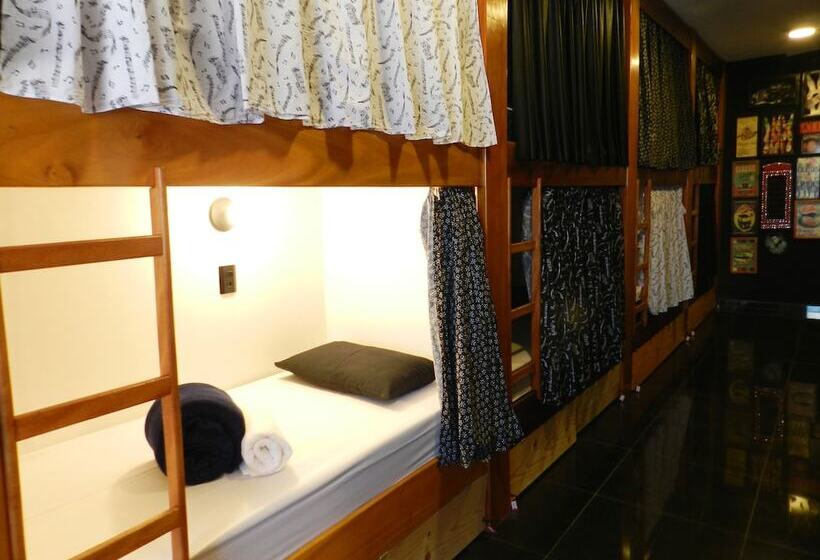 공동 객실, Utopia Hostel