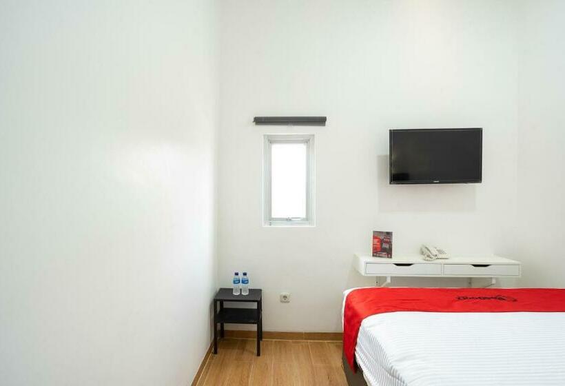 Номер Стандарт, Reddoorz Plus @ Danau Sunter Utara