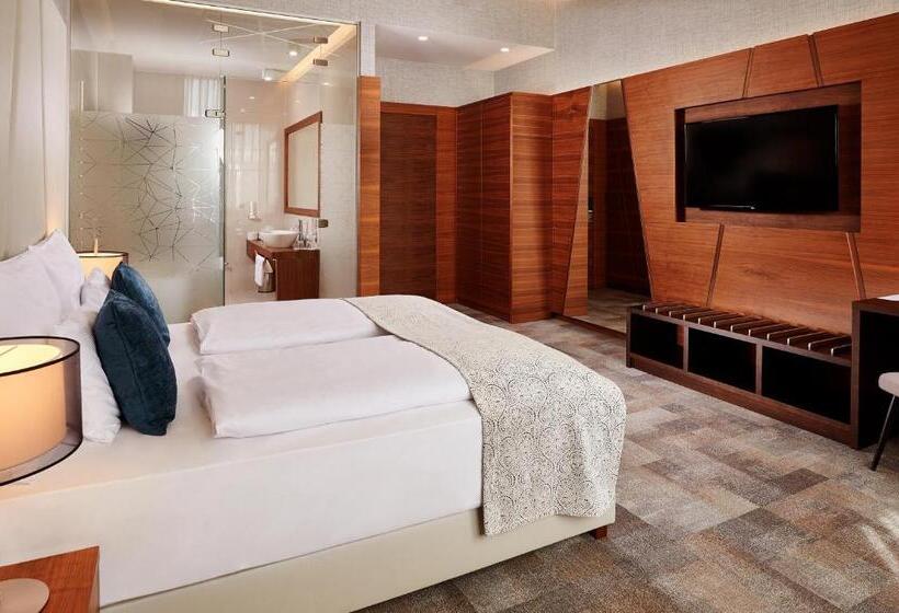 Номер Deluxe, Artis Boutique