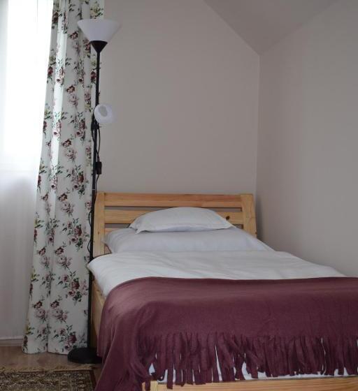 Номер Basic, Orient Apartmanház