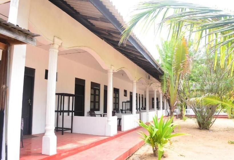 Standard Room, Alfresco Beach