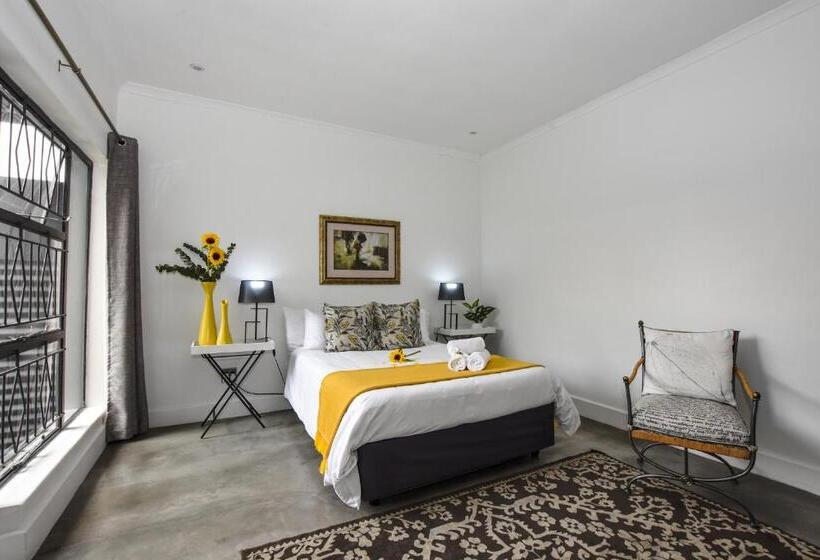 اتاق لوکس, Onq Accommodation