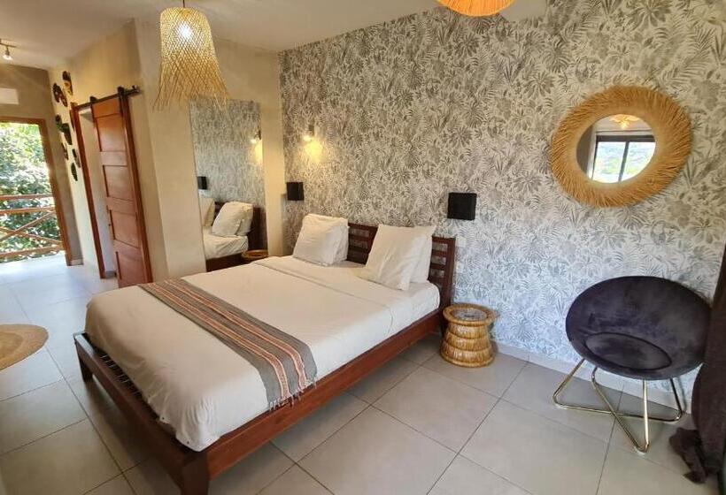 سوییت جونیور با چشم‌انداز استخر, Ikopa Hôtel Madagascar
