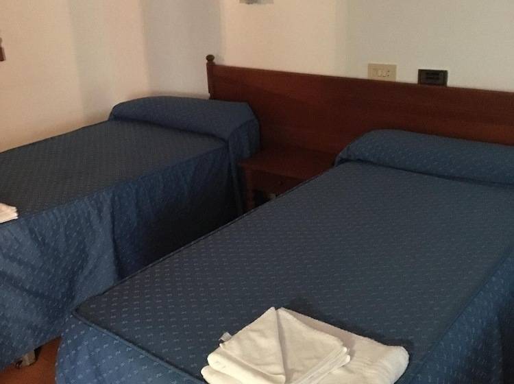 Номер Стандарт, Hostal Illan