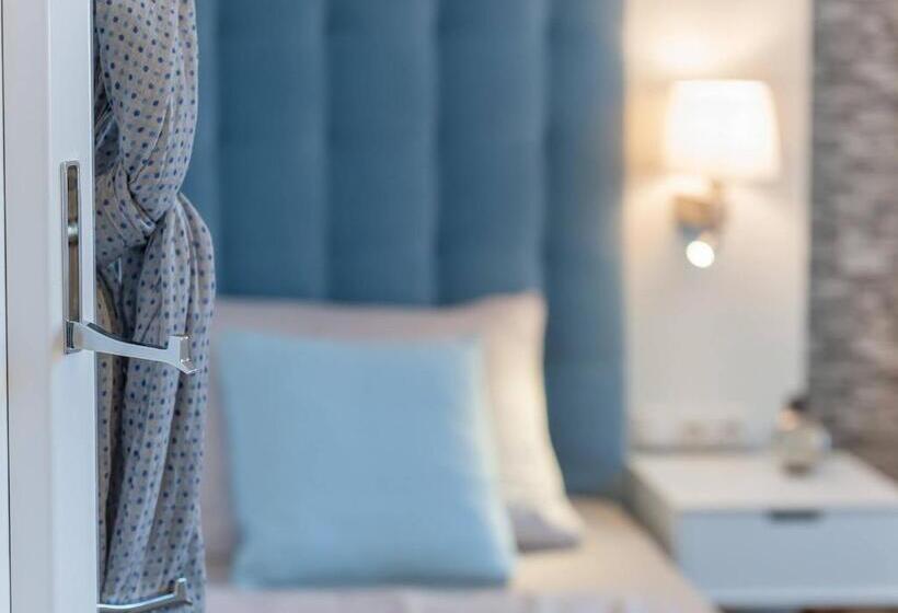 패밀리 스위트, Boardinghouse Emden