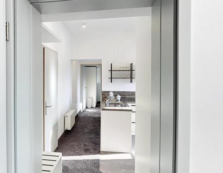 수피리어 스위트, Boardinghouse Emden