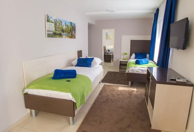 اتاق لوکس, Five Rivers Rooms