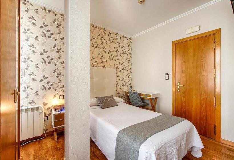 Номер Стандарт Индивидуальный, Hostal Zahara