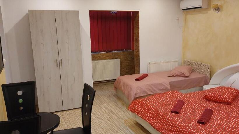 Quarto Familiar Superior, Vila Magica