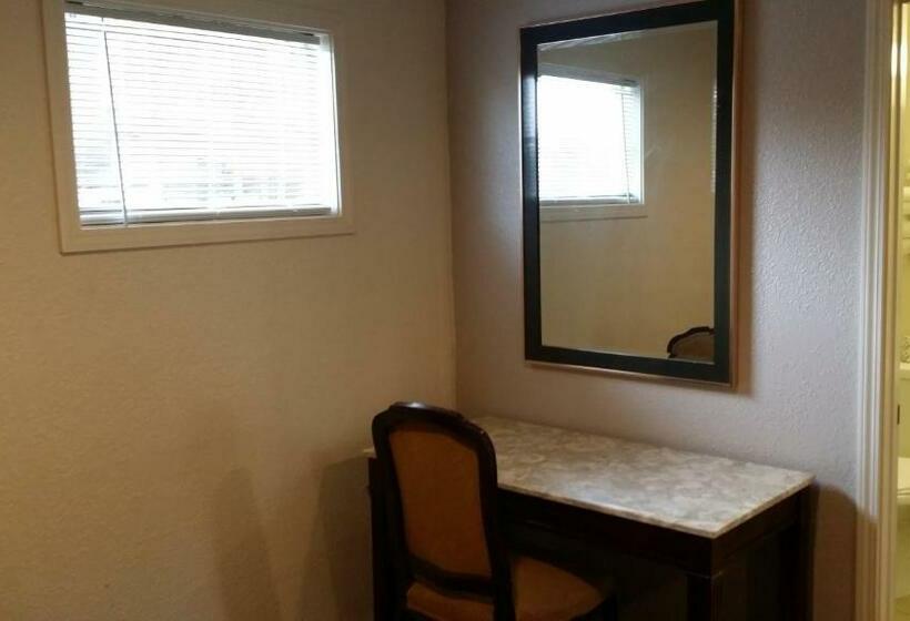 스탠다드 룸, Redwood Inn Willits