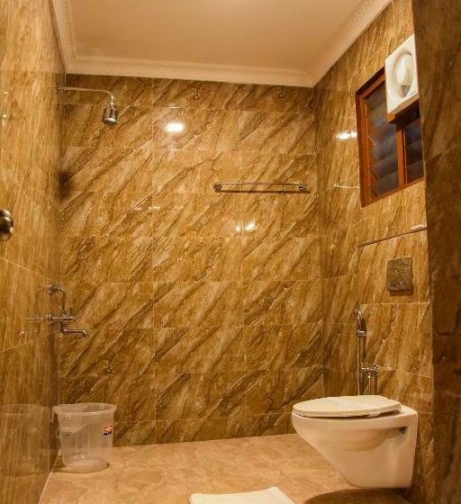 Номер Superior, Poppys Tower Tiruppur