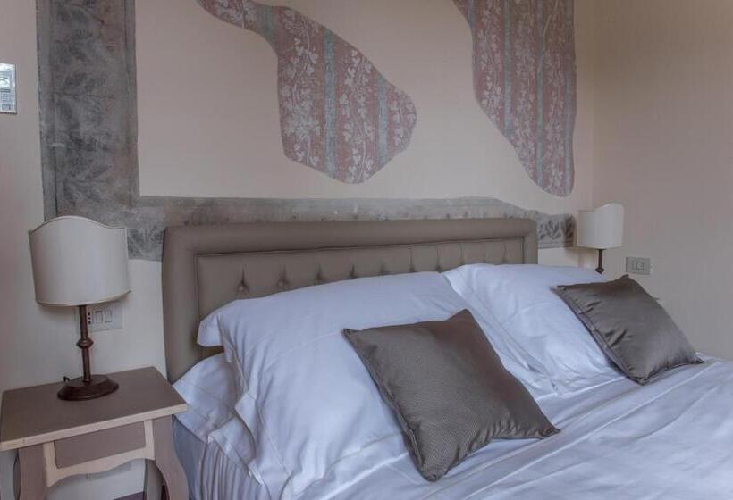 스탠다드 룸, Relais Corte Rodeschi