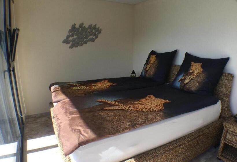 Номер Deluxe Вид на Море с Балконом, Guesthouse Theview