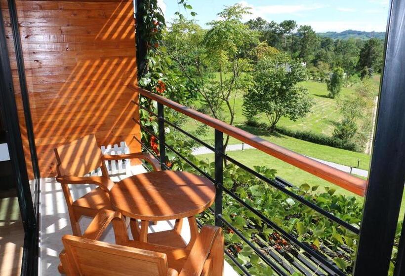 Quarto Estandar com Sacada, Phumork Village Khao Kho