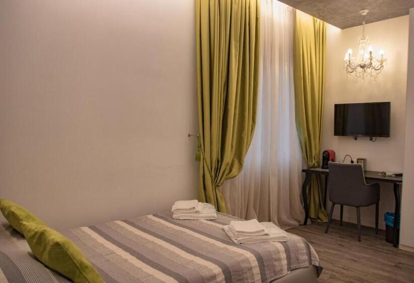 基本间, Double A Guest House