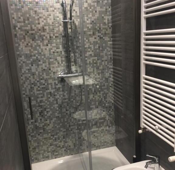 标准间, Double A Guest House