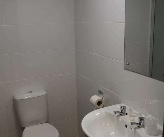 Номер Стандарт, Alcester Inn