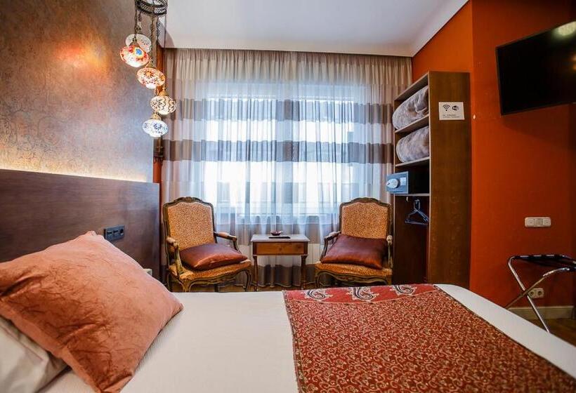 高级家庭房间, Hostal Rodas Pamplona