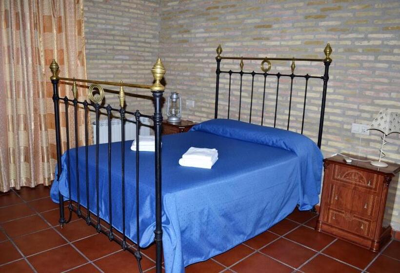 Номер Стандарт, Hostal La Encina