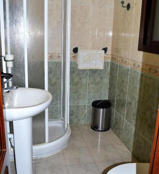 Номер Стандарт, Hostal La Encina