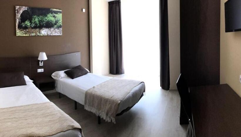 Номер Стандарт, Pension Albergue Lemos