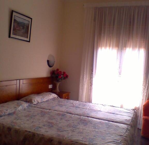 Номер Стандарт, Hostal Can Josep