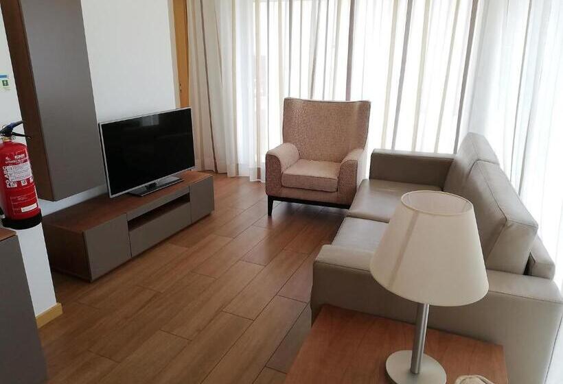 Апартаменты 1 Спальня с Террасой, Apartamentos Turisticos Da Nazare