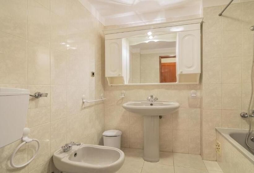 آپارتمان 2 خوابه با بالکن, Apartamentos Vista Mar