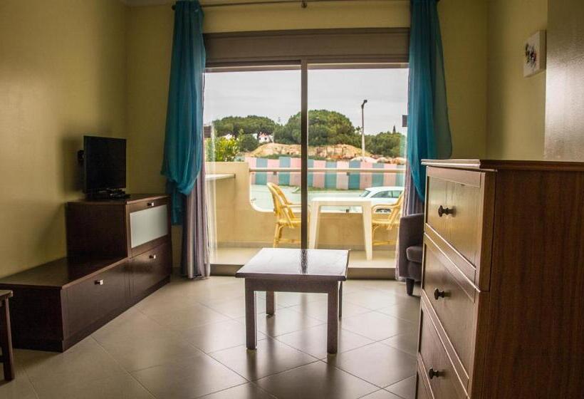 استودیوی استاندارد, Apartamentos Vista Mar