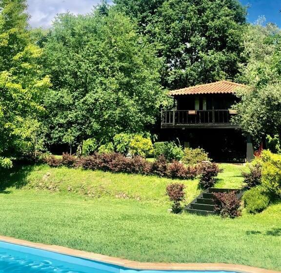 بانگلوی استاندارد, Quinta Lamosa Agroturismo