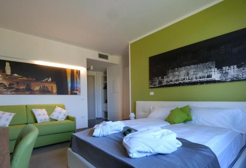 Студия Стандарт, Relais Villa Clodia