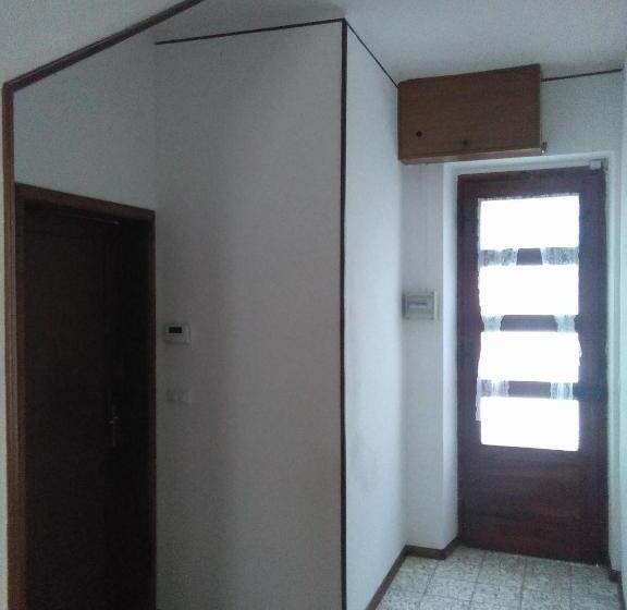 اتاق استاندارد, Ristoro 25 Aprile