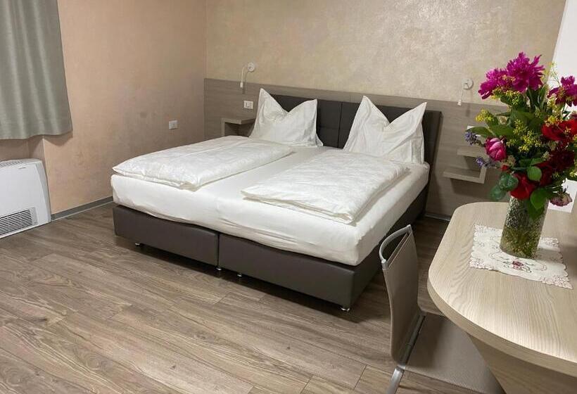 Трехместный Номер Базовый, Garni San Paolo