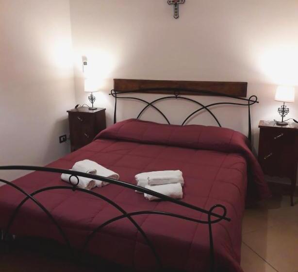 Standard room with outdoor bath, La Locanda Del Baffo