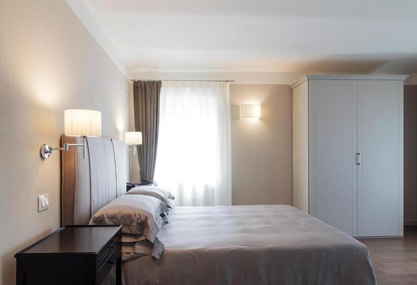 Comfort room with balcony, Reva Resort