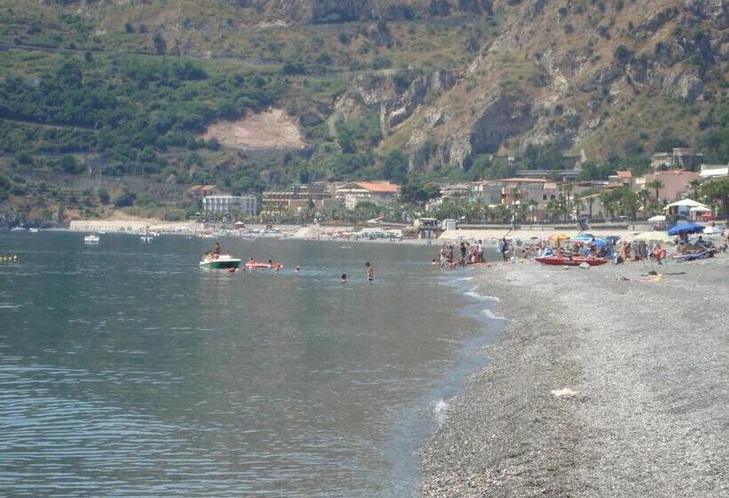 اتاق استاندارد با بالکن, San Giacomo