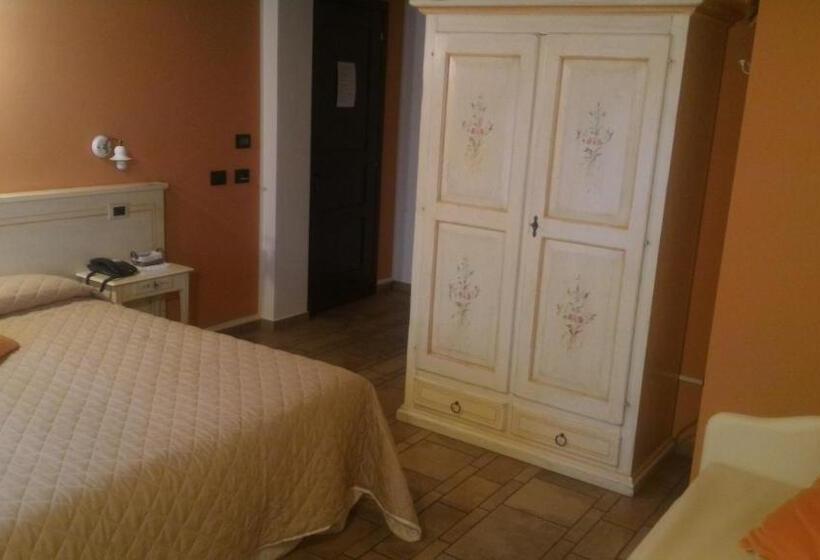 Номер Стандарт Трехместный, Agriturismo La Dimora Del Contadino
