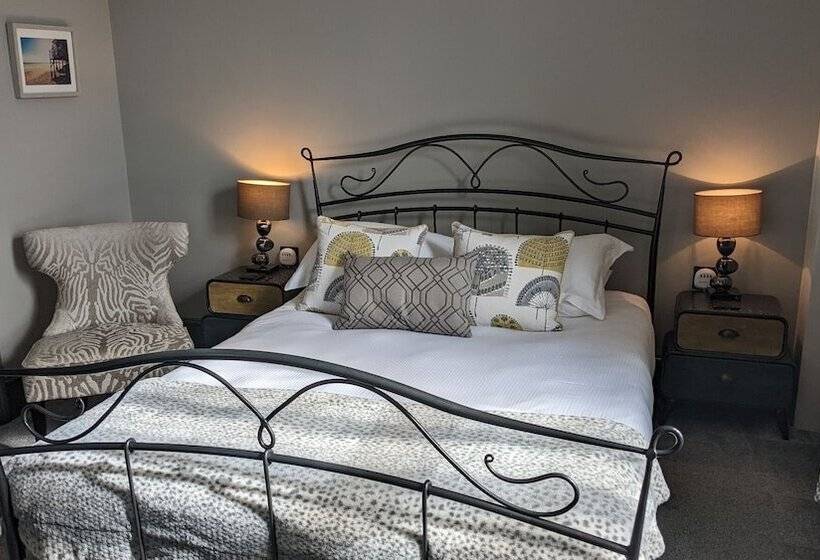 Номер Superior Кровать Кинг, Oaklands Guest House