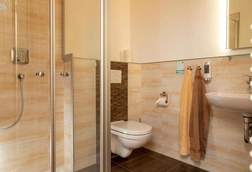 Номер Стандарт Трехместный, Pension Kräutermühlenhof Burg