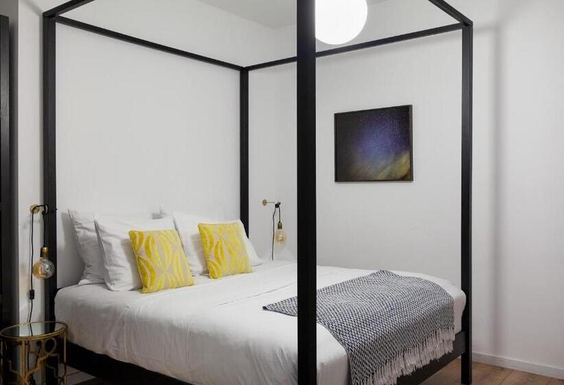 标准工作室, The Suite Hotel Fabric