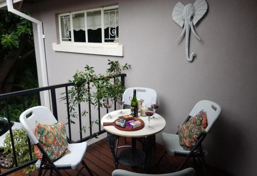 اتاق لوکس, Burnham Road Suite Guest House