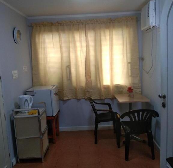 اتاق استاندارد, The Terrace Room